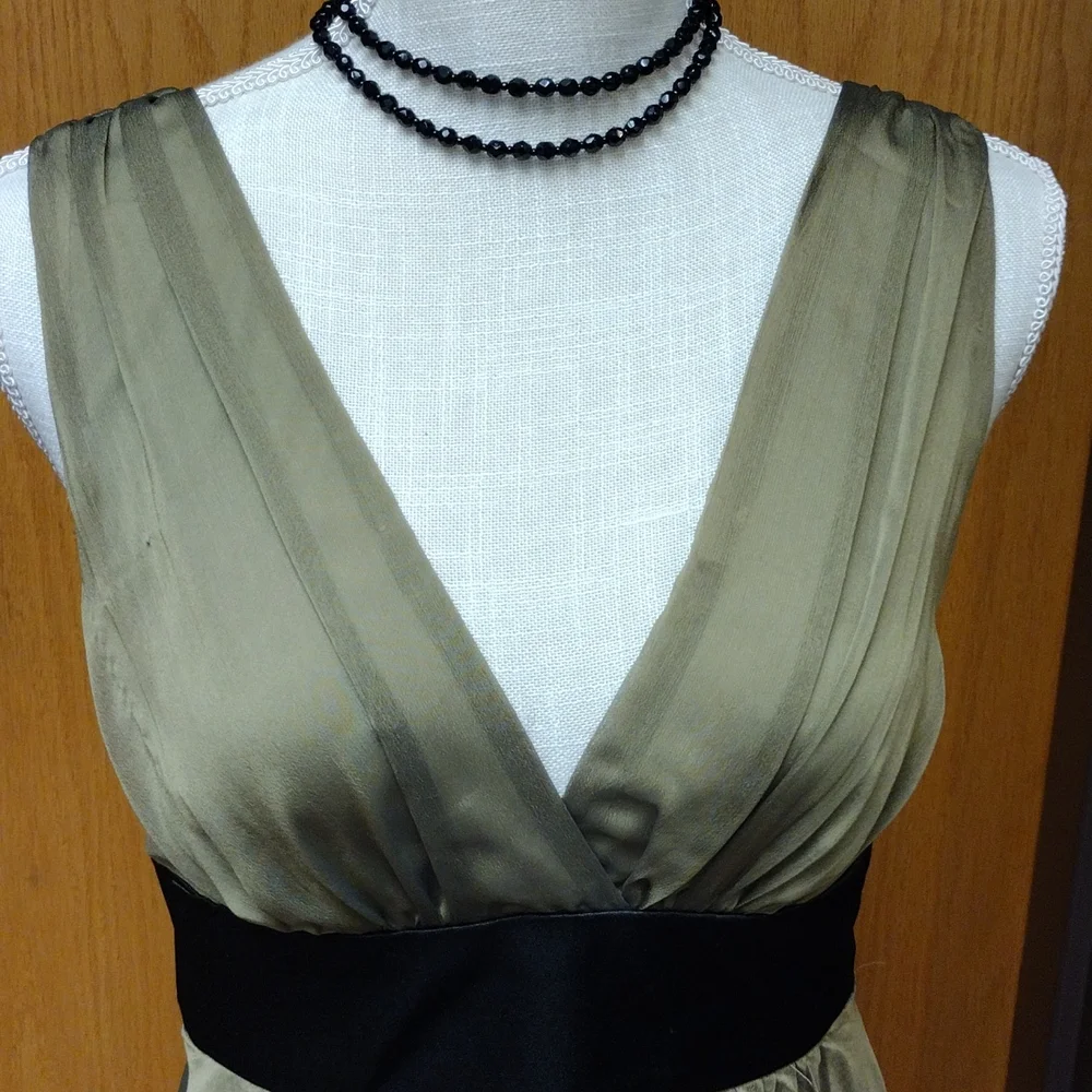 Olive 🫒 Chiffon Dress w/Black Sash SZ M Ladies - Picture 11 of 13